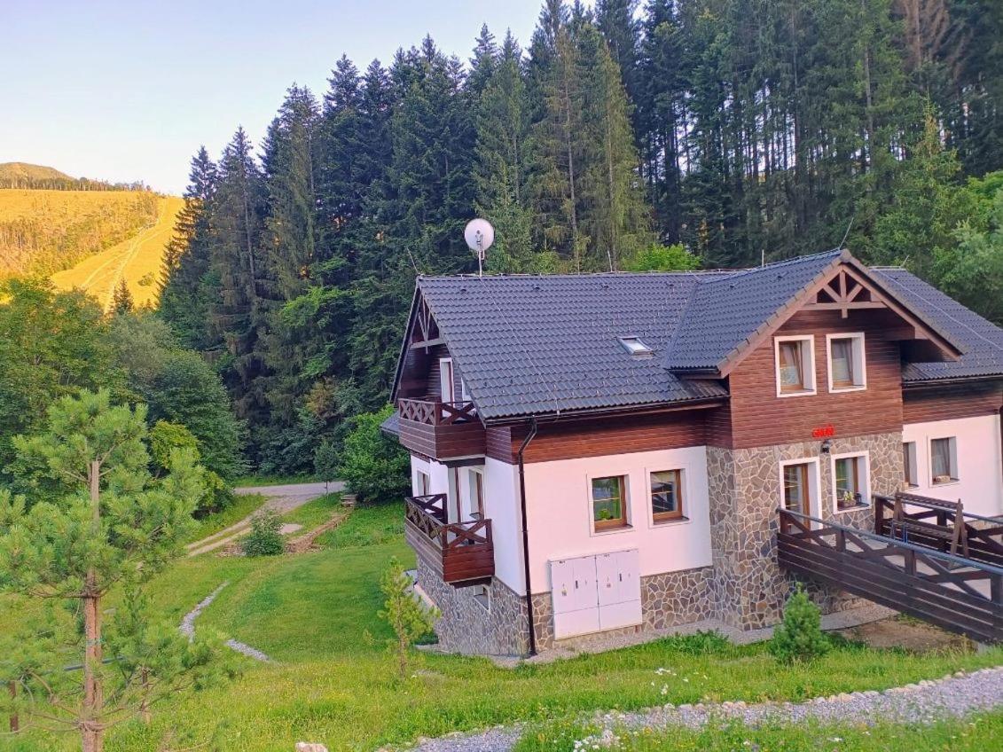Apartman Grun -Vratna-Paseky Žilina Eksteriør bilde